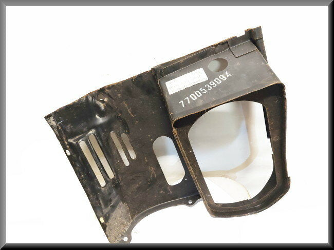 Koplamp huis rechts en voorfront deel – Renault 12 – OEM 7700539094