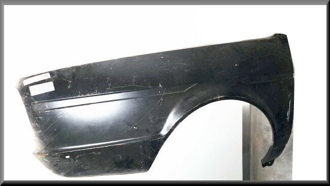 Aile avant gauche (taille de roue 13 pouces) – Renault 20 - Renault 30 – OEM 7700570277 / 7700570227 – NOS
