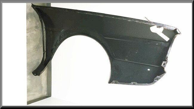 Aile avant gauche (taille de roue 13 pouces) – Renault 20 - Renault 30 – OEM 7700570277 / 7700570227 – NOS