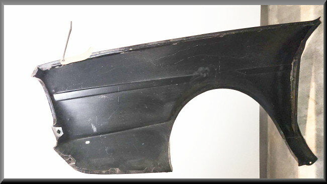 Aile avant droite (taille de roue 13 pouces) – Renault 20 - Renault 30 – OEM 7700570228 – NOS