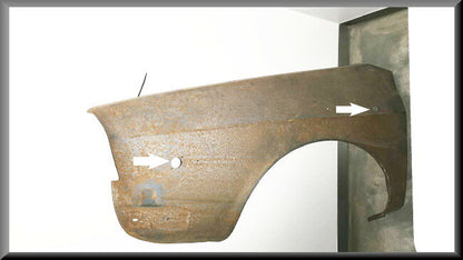 Voorscherm links met openingen voor knipperlichten – Renault 12 – OEM 7700648608 (New Old Stock)