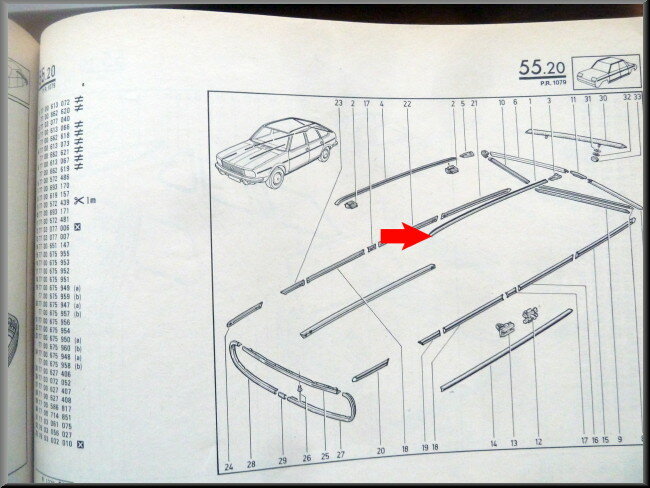 Dak sierstrip links  – Renault 20 - Renault 30 – OEM 7700613072 – NOS