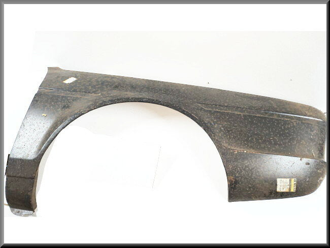 Aile avant droite (jante 14 pouces) – Renault 20 - Renault 30 – OEM 7700570224 – NOS