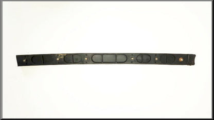 Bandeau de pare-chocs arrière central – Renault 20 - Renault 30 – OEM 7700674570 – NOS