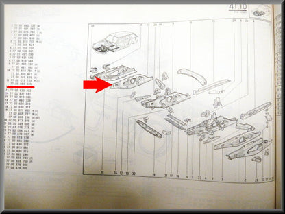 Panneau intérieur avant droit – Renault 18 – OEM 7700665635 – NOS