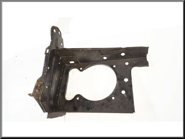 Boîtier de phare gauche – Renault Trafic – OEM 7701462102 – NOS