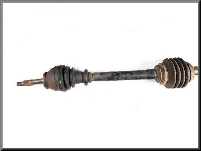 Drive shaft type 2 – Renault 16 < 1978 – OEM 7700555841 – Used