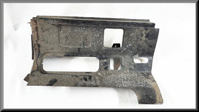 Partie d'angle arrière gauche – Renault Trafic – OEM 7701461701 – NOS