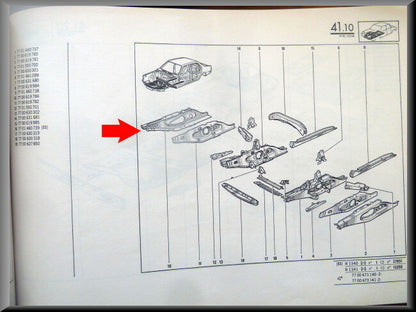 Pièce de châssis avant droit – Renault 18 – OEM 7700619784 / 7700688421 / 7700665639 – NOS
