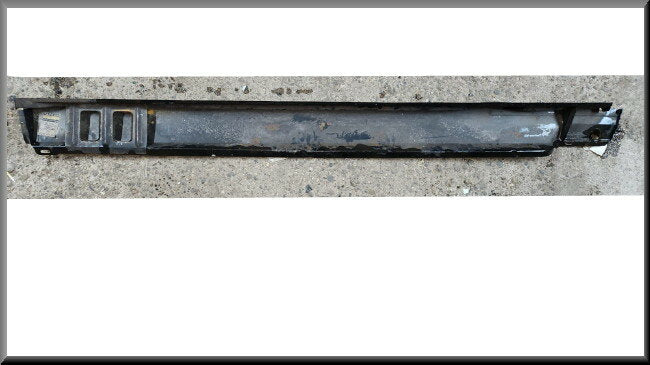 Box beam right – Renault 5 – OEM 7700529855 – NOS