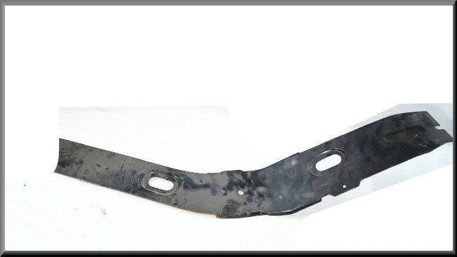 Tôle de châssis gauche – Renault 20 - Renault 30 – OEM 7700568581 – NOS