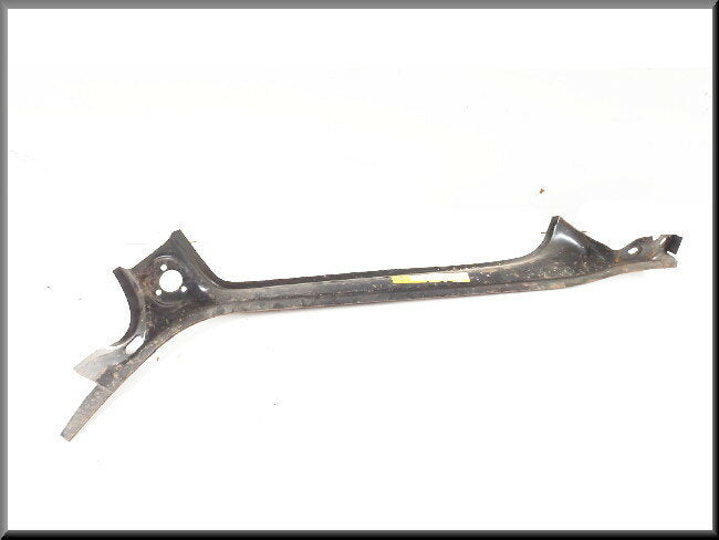 Montant de custode gauche – Renault 16 – OEM 7700507048