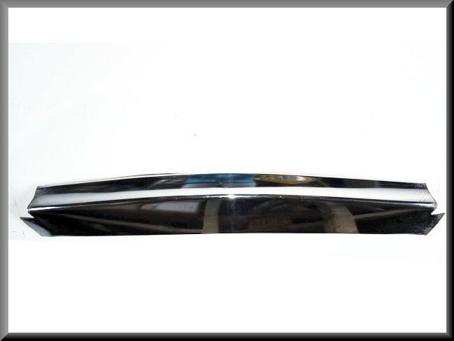 Pare-chocs avant central – Renault 16 TX (1973-1975)– OEM 7700560931