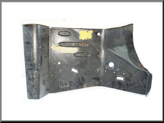 Tôle de plancher avant gauche – Renault 20 - Renault 30 – OEM 7700568407 – NOS