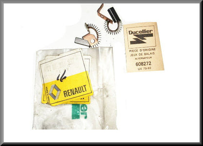 Jeu de balais de charbon alternateur – Renault 16 – OEM 7701200287