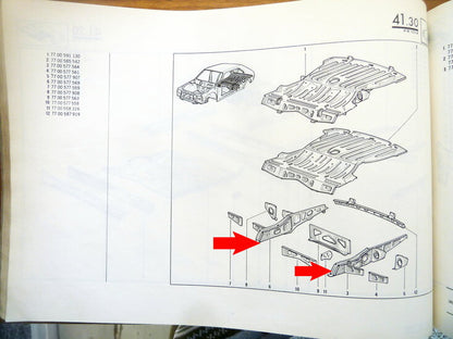 Tôle de châssis avant gauche – Renault 14 – OEM 7700577569 / 7700577561 – NOS
