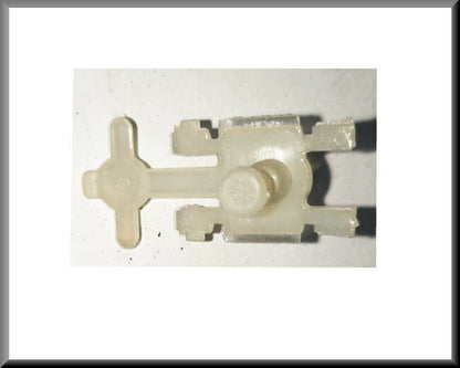 Agrafe de baguette décorative – Renault 20 - Renault 30 – OEM 7703077047 – NOS
