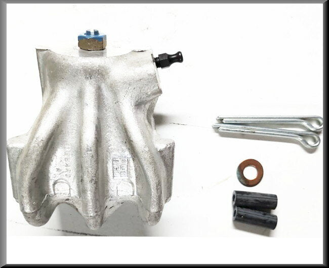 Étrier de frein gauche – Renault 8 – OEM 0870509100 / 0870509700 – NOS
