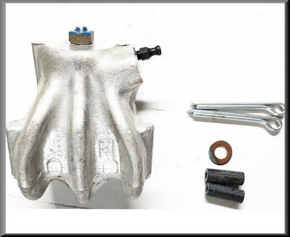 Étrier de frein gauche – Renault 8 – OEM 0870509100 / 0870509700 – NOS