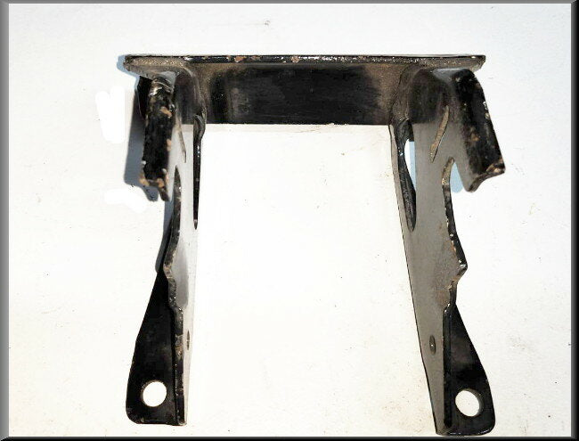 Support de suspension boîte de vitesses (4 rapports) – Renault 16 – OEM 7700504123
