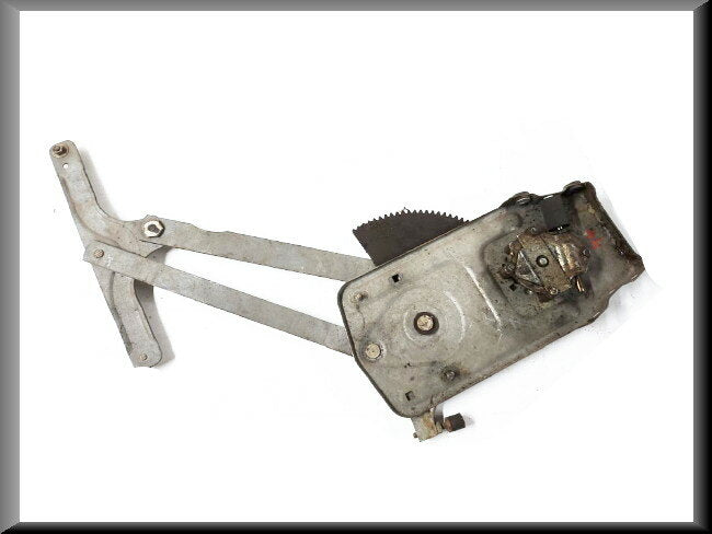 Window mechanism front right – Renault 16 TX, TS – OEM 7701015491