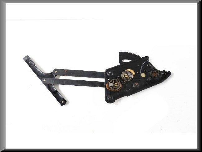 Window lift mechanism front right – Renault 16 TX – OEM 7701018007 – Used