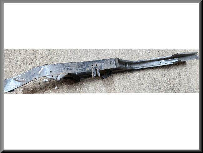 Chassis deel links  – Renault 12 – OEM 7701455748 – NOS