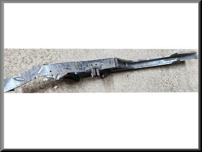 Chassis deel links  – Renault 12 – OEM 7701455748 – NOS