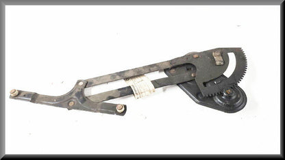 Mécanisme lève-vitre avant droit – Renault 12 – OEM 7700512854