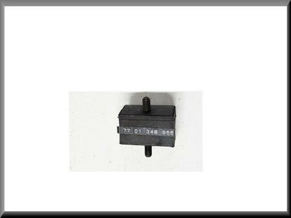 Engine mount left – Renault 14 – OEM 7701348966 – NOS