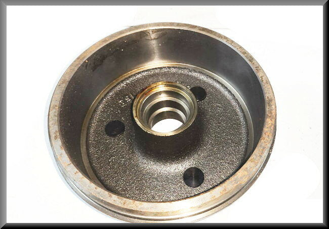 Tambour de frein – Renault 14 – OEM 7701459860 – NOS