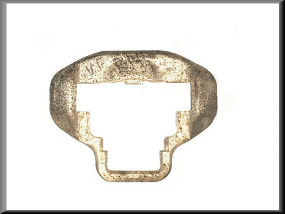 Brake caliper bracket – Renault 14 – OEM 7701025445 – NOS