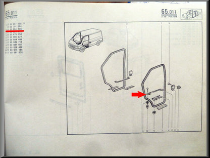 Cadre de fenêtre avant gauche – Renault Trafic – OEM 7700664408 – NOS