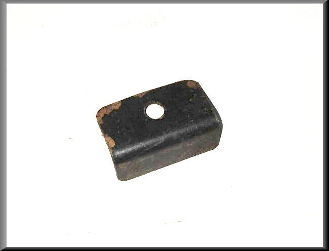 Corner rubber triangle diamonds – Renault 16 – OEM 0556191500