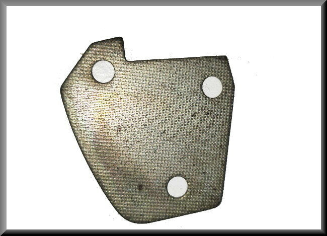 Plaque de calage serrure de porte avant 2 mm – Renault 16 – OEM 0428761400 / 0428761700