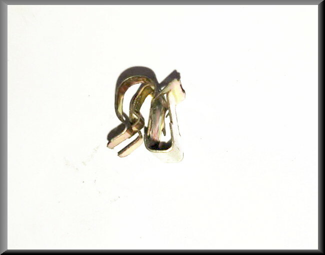 Cable clip (A=4 B=0.50-3 C=15) – Renault 16 – OEM 0855795900