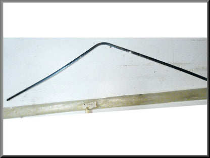 Front left windshield trim – Renault 14 – OEM 7700638688 – NOS