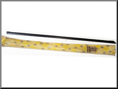 Moulure de porte avant droite – Renault 18 – OEM 7700640069 – NOS