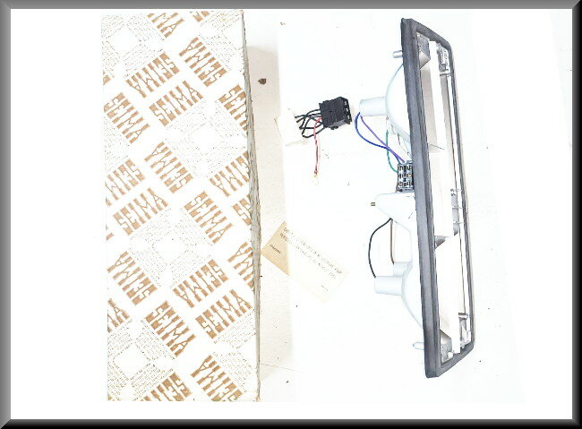 Achterlicht unit links  – Renault 20 – Renault 30 - OEM 7701025887 – NOS