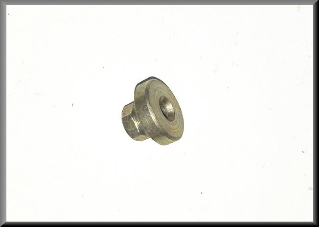 Afstelschroef handremkabel – Renault 16 – OEM 0608165500