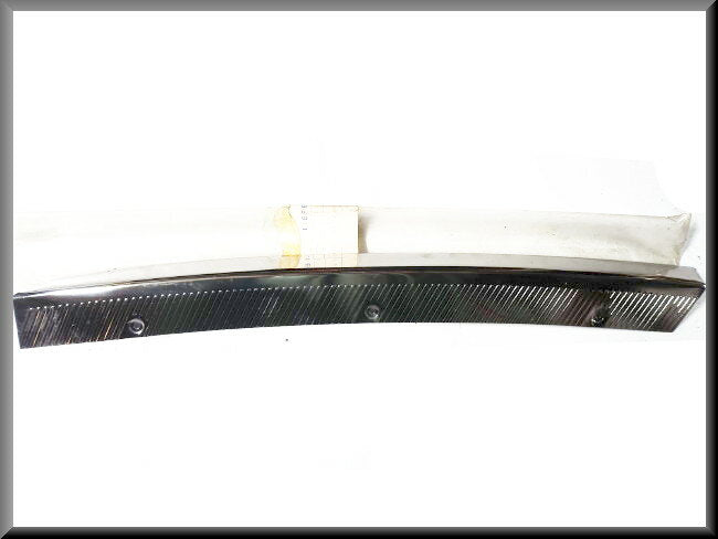 Baguette décorative montant C gauche (inox) – Renault 20 - Renault 30 – OEM 7700574689 – NOS