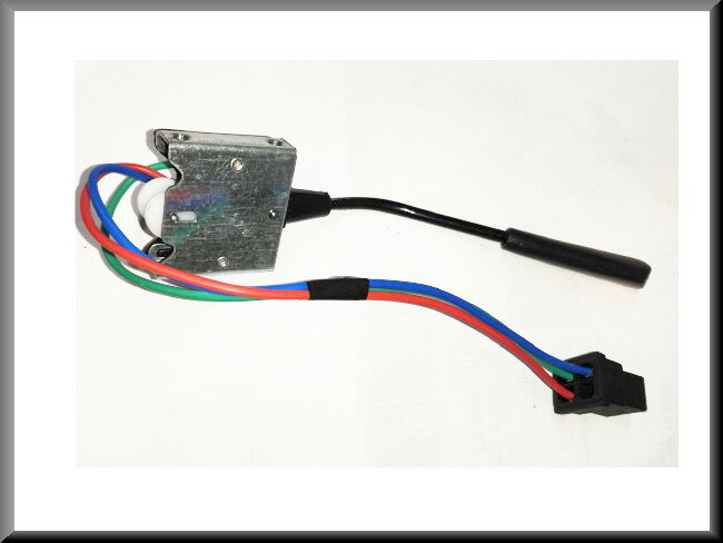 Interrupteur clignotant – Renault 12 – OEM 7700610169 / 7701348655