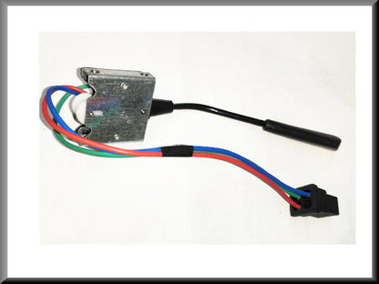 Interrupteur clignotant – Renault 12 – OEM 7700610169 / 7701348655