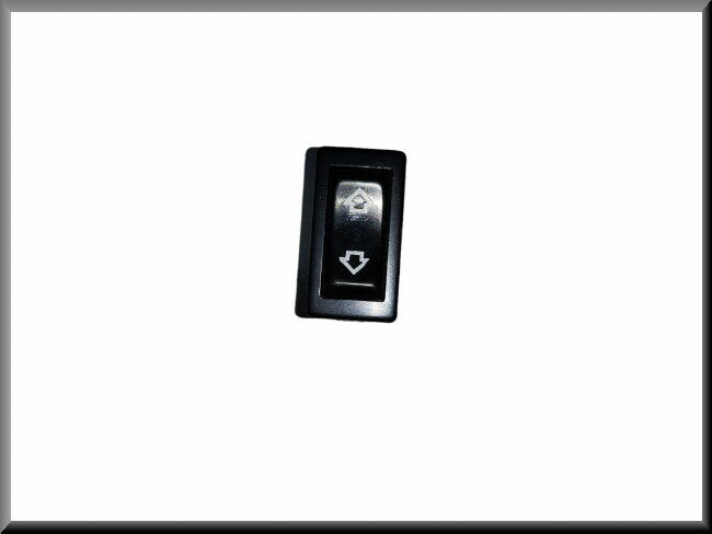 Interrupteur de lunette arrière dégivrante – Renault 5 - Renault 18 - Renault Fuego – OEM 7700676697 – NOS