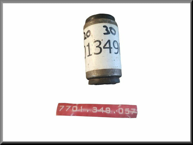Silent bloc  – Renault 18 - Renault 20 – Renault 30 - OEM 7701349057 – NOS