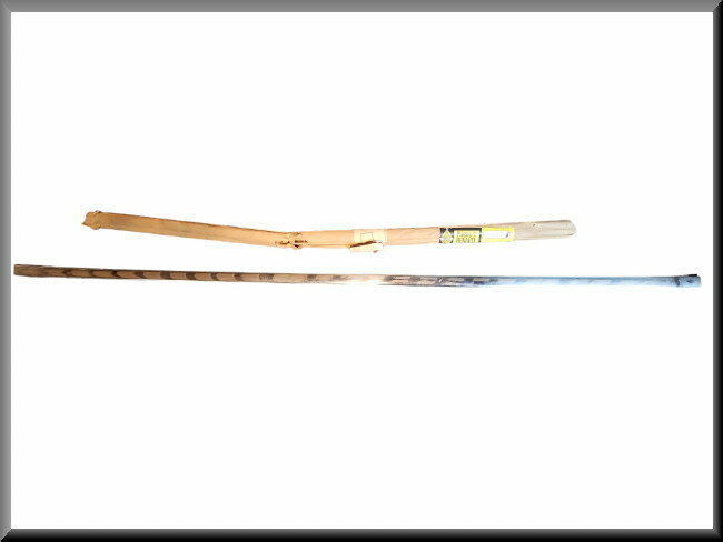 Baguette décorative lunette arrière gauche – Renault 20 -Renault 30 – OEM 7700572484 – NOS