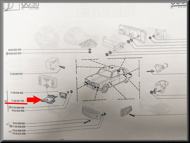 Support de projecteur longue portée – Renault 16 – OEM 7700507134 – NOS