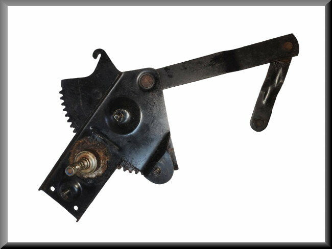 Mécanisme de lève-vitre arrière gauche – Renault 12 – OEM 7700610072