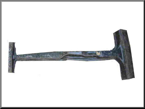 Montant B côté gauche – Renault 16 – OEM 7701000137 – Occasion