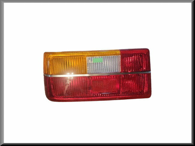 Bloc feu arrière gauche complet (Seima) – Renault 18 – OEM 7701022419 – NOS